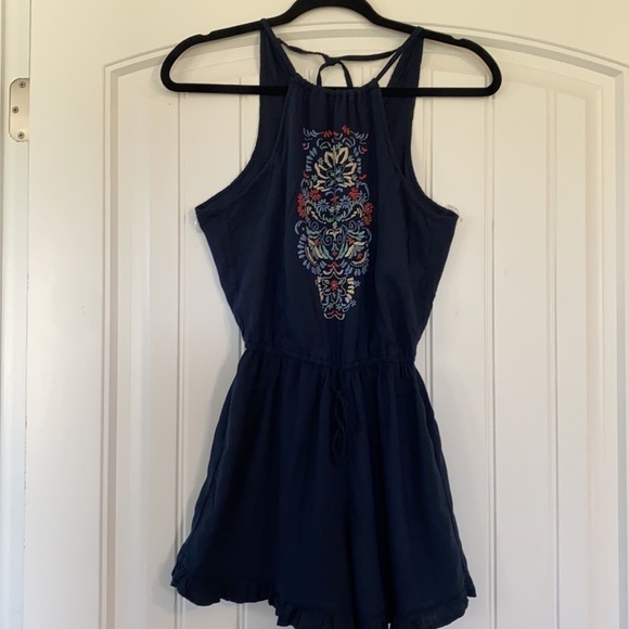 Hollister embroidered boho Romper shorts Size XS - Picture 1 of 10